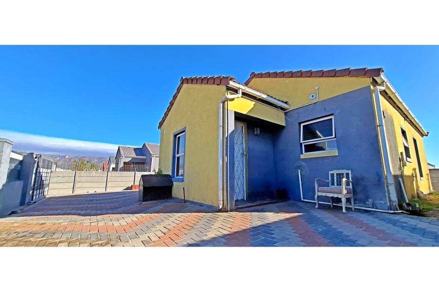 3 Bedroom Property for Sale in Broadlands Village Western Cape